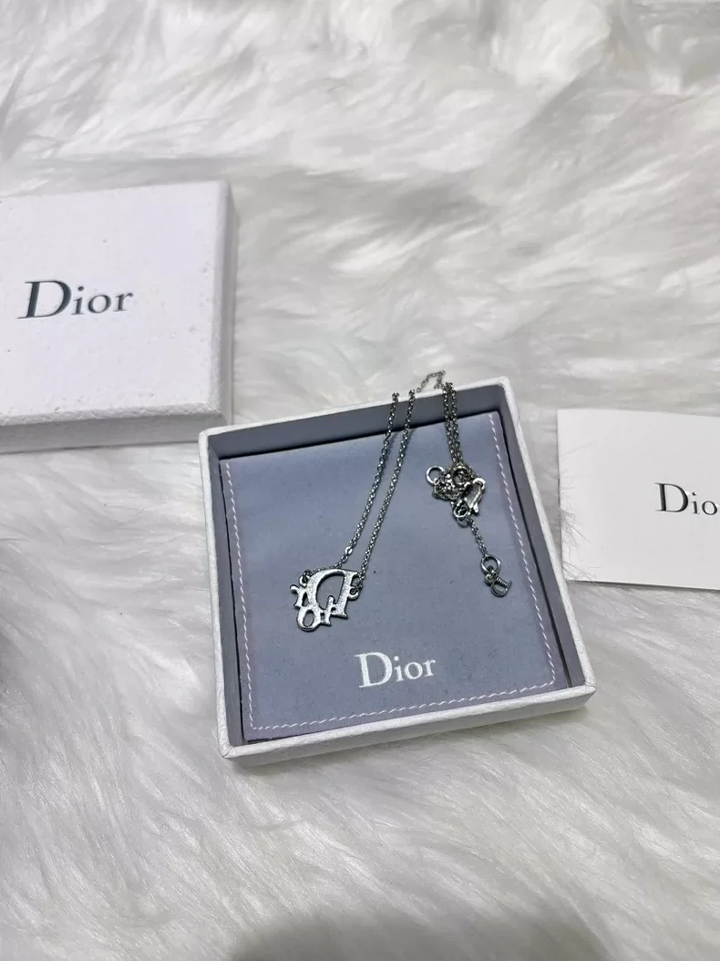 Dior letter full diamond medieval necklace (second hand)-4