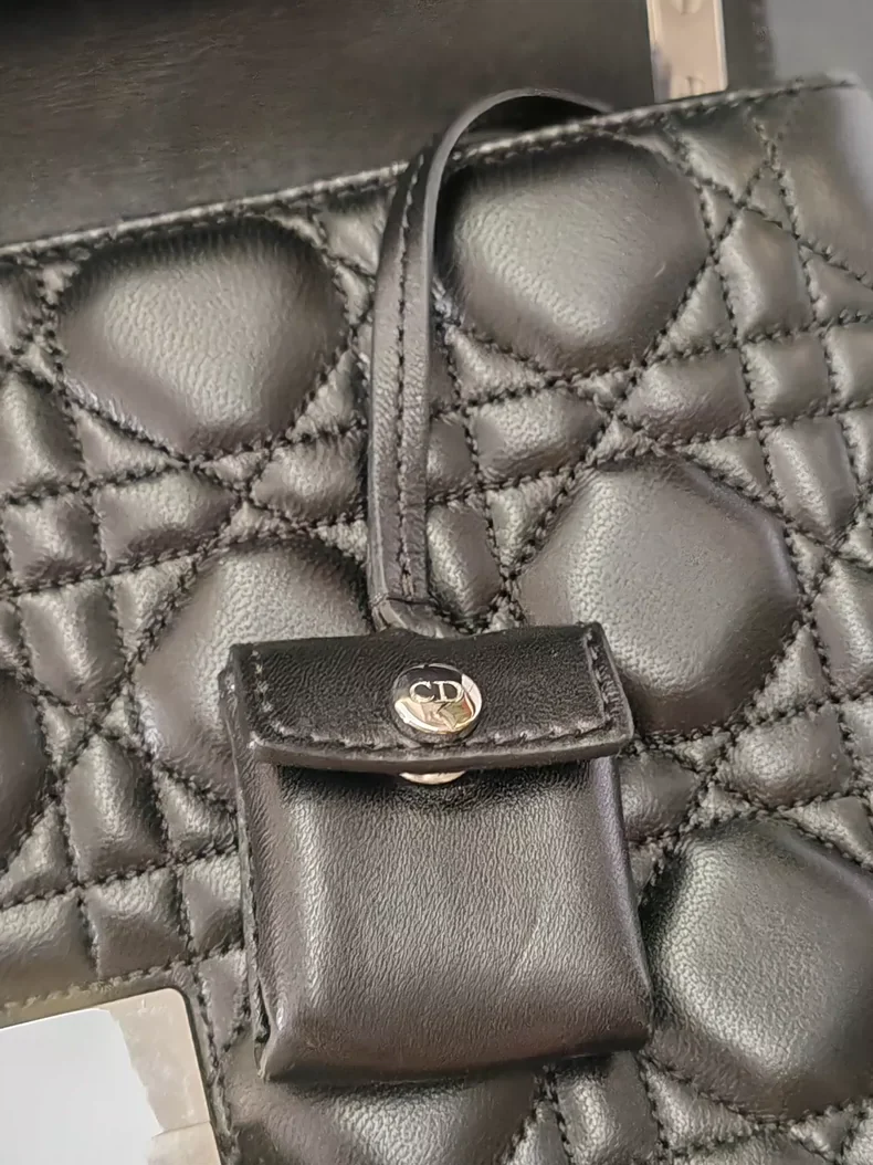 DIor Miss dior lambskin chain bag (second hand)-3