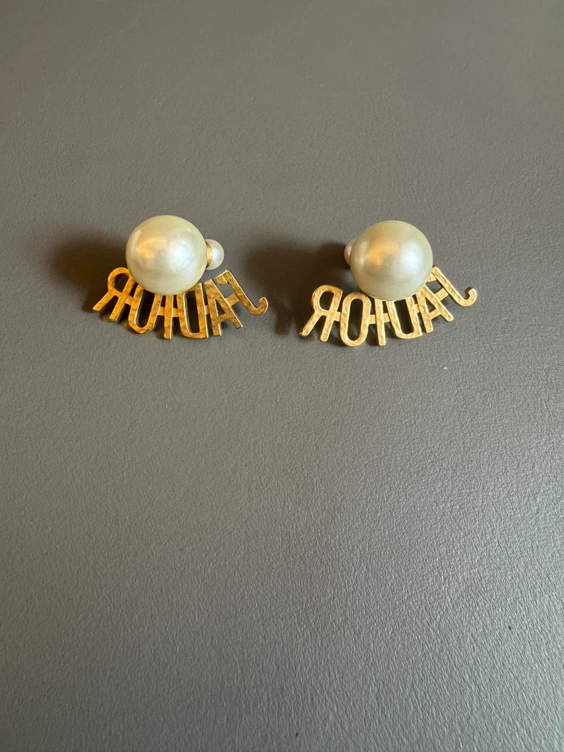 Dior pearl letter earrings (second hand)