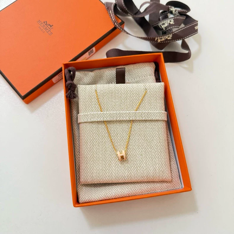 Hermès mini pop H necklace, white and gold (second hand)-2