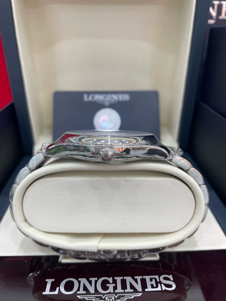 Longines Master Series L2.919.4.78.6 watch (second hand)-3