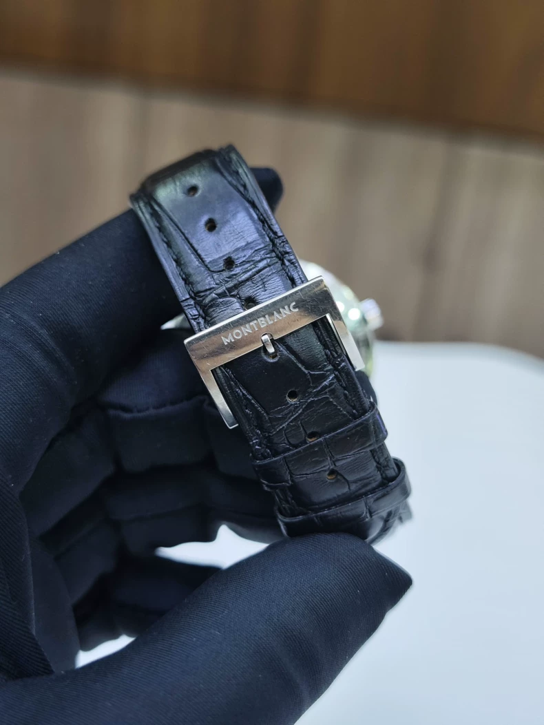 Montblanc Tradition Series U0112609 watch  (second hand)-5