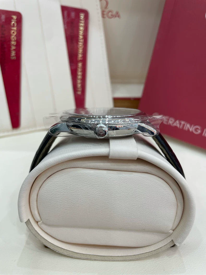 Omega De Ville series 424.13.40.20.02.001 watch (second hand)-3